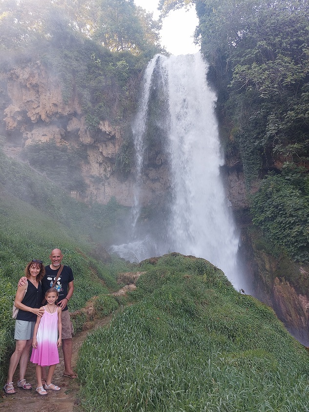 cueva de la cascada de Edessa, Grecia