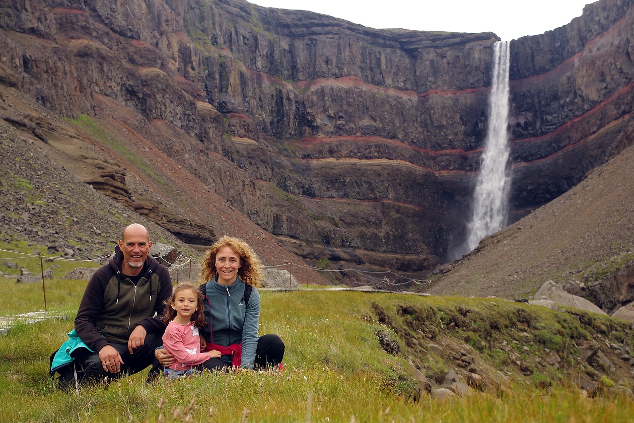 Islandia, cascada Hengifoss