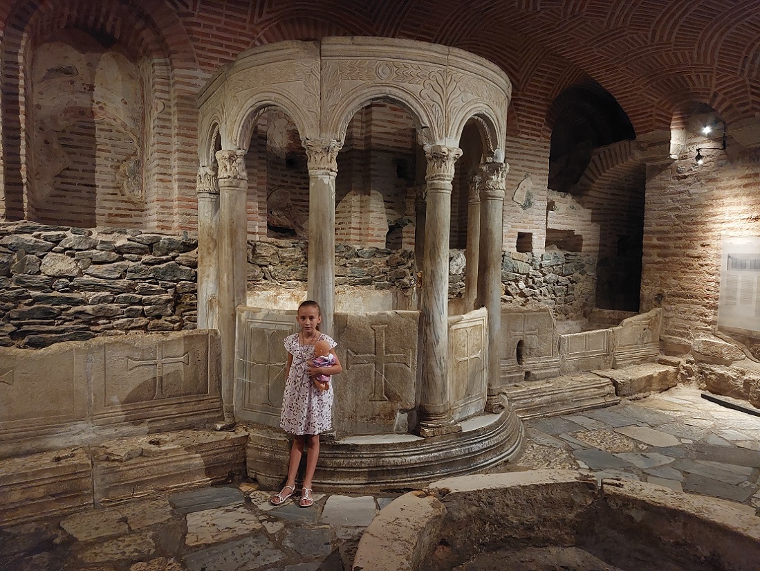 cripta de la iglesia bizantina de San Demetrio, Tesalonica, Grecia