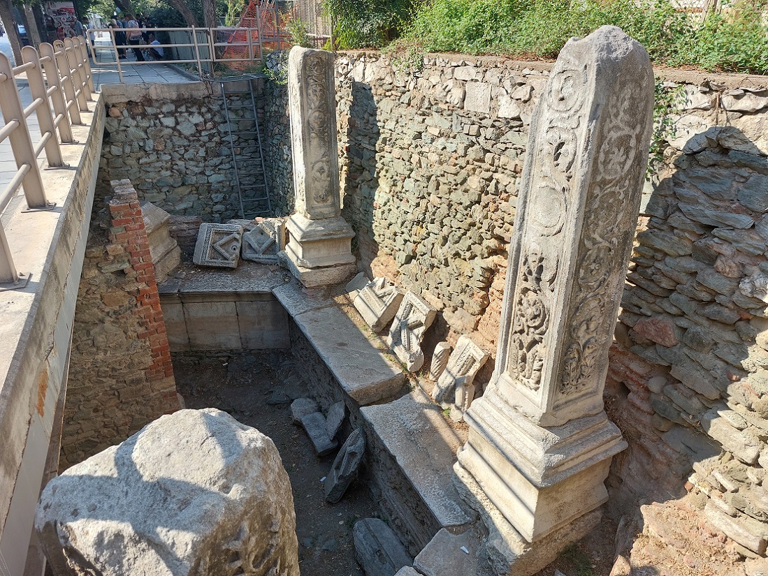 fuente romana monumental, Tesalonica, Grecia